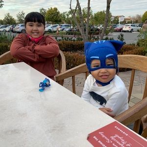 Meet your Posher, Annie